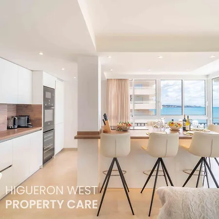 Appartamento Casa Niza - 3-bedroom Beachfront Apartment, Carvajal Beach,